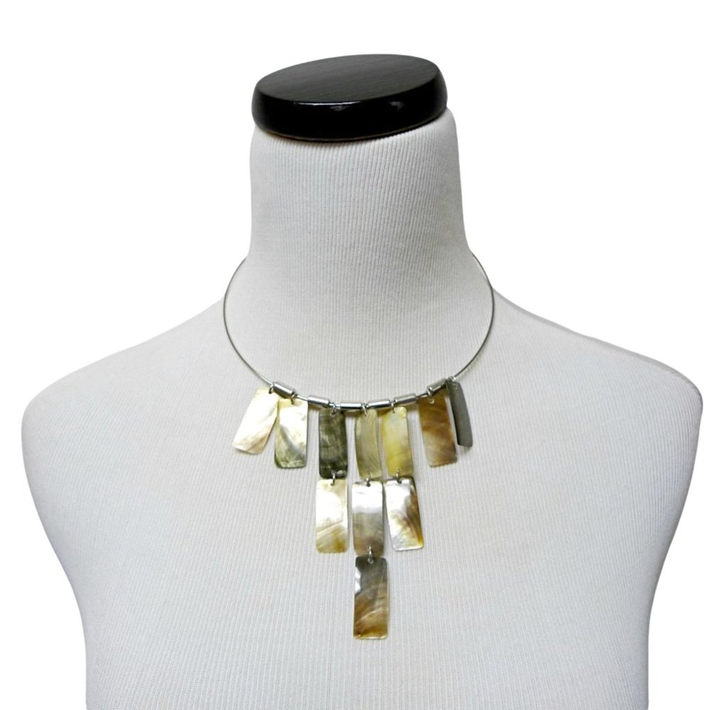 ANTONETTE mother of pearl bib necklace / choker